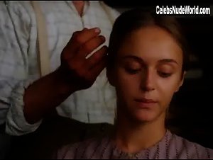 Pauline Burlet in Le semeur (2017) 1