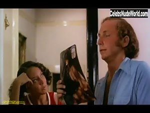 Jovita Bush in Cheerleaders (1973) 10