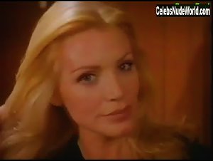 Jodie Fisher in Dead by Dawn (1998) 17