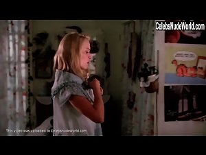 Eileen Davidson in House on Sorority Row (1983) 20