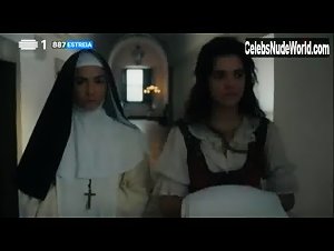 Joana Ribeiro Costume , boobs in Madre Paula (series) (2017) 2