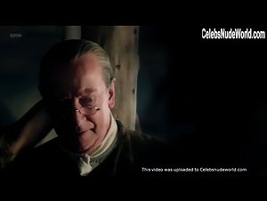 Nina Johnston in Outlander (series) (2014) 13