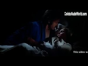 Jennifer Warren in Night Moves (1975) 4