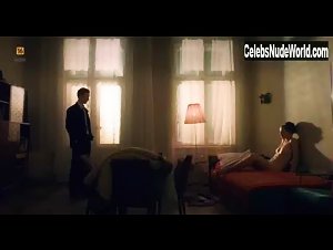 Julia Kijowska in Czerwony pajak (2015) 20