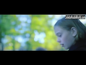 Jenna Kramer in In Search of Fellini (2017) 14