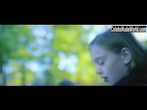 Jenna Kramer in In Search of Fellini (2017) 16