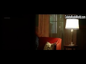 Jennifer Blanc in Havenhurst (2016) 4