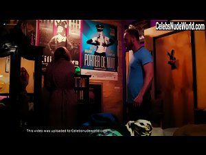 Amanda Fuller in Fashionista (2016) 13
