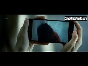 Irene Arcos Exposed , Butt in El embarcadero (series) (2019) 18