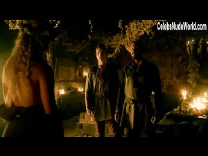 Ida Nielsen in Vikings (series) (2013) 15