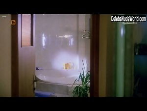 Ewa Kasprzyk in Kariera Nikosia Dyzmy (2002) 10