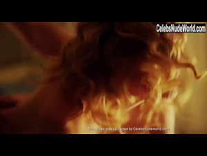 Evelyne Brochu in Le passe devant nous (2016) 16