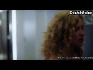 Evelyne Brochu in Le passe devant nous (2016) 20