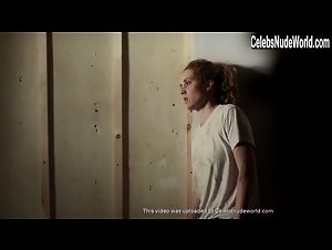 Evelyne Brochu in L'appartement (short) (2012) 6