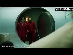 Clara Alvarado in La Casa de Papel (series) (2017) 18