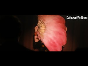 Emma Drogunova in Der Trafikant (2018) 12