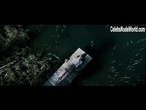 Emma Drogunova in Der Trafikant (2018) 18