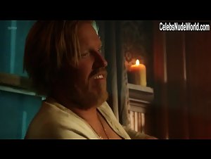 Elizabeth Lavender in Dead Again in Tombstone (2017) 14