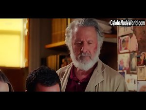 Grace Van Patten in Meyerowitz Stories (New and Selected) (2017) 10