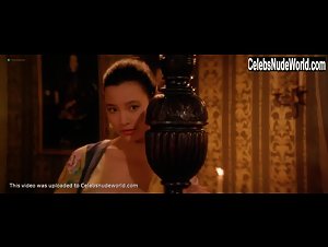 Denise Kellogg in Tai-Pan (1986) 11