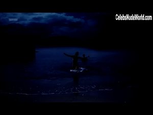 Daphne Patakia in To xypnima tis anoixis (2015) 7