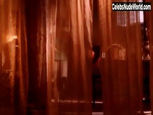Cristina Michaus boobs , Lingerie in El tigre de Santa Julia (2002) 1