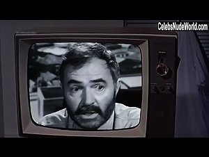 Clarissa Kaye-Mason in Age of Consent (1969) 5