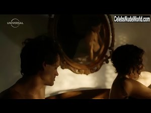 Clarissa Pinheiro in Jungle Pilot (series) (2019) 18