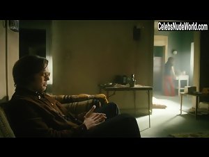 Claire Proctor in I'm Dying Up Here (series) (2017) 9