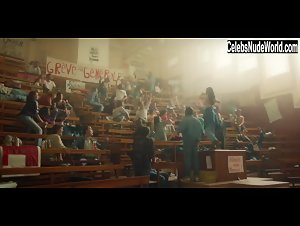 Claire Chust in Damien veut changer le monde (2019) 17