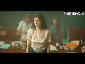 Claire Chust in Damien veut changer le monde (2019) 9