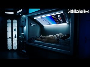 Dominique Tipper in Expanse (series) (2015) 3