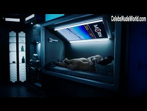Dominique Tipper in Expanse (series) (2015) 4