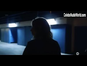 Elena Radonicich in La porta rossa (series) (2017) 1