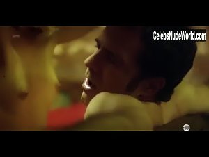 Elena Radonicich in La porta rossa (series) (2017)
