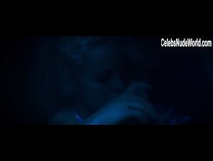 Annabelle Dexter-Jones in White Girl (2016) 17