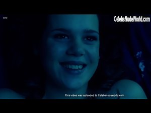 Anna Raadsveld in LelleBelle (2010) 7