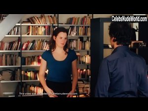 Anna Raadsveld Big boobs , Topless in LelleBelle (2010) 3