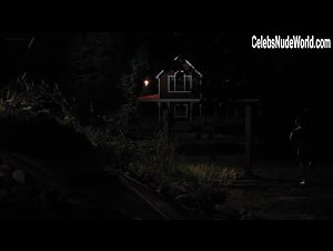 Pollyanna McIntosh in Woman (2011) 15