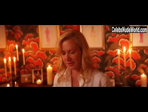 Angela Kinsey in Half Magic (2018) 11
