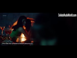 Agostina Bettinelli Wet , Topless Beach In Desearas al hombre de tu hermana (2017) 6