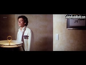Alyson Best in Harlequin (1980) 2