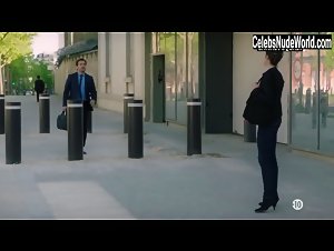 Anne Azoulay in Le Bureau des Legendes (series) (2015) 4