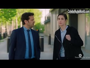 Anne Azoulay in Le Bureau des Legendes (series) (2015) 7