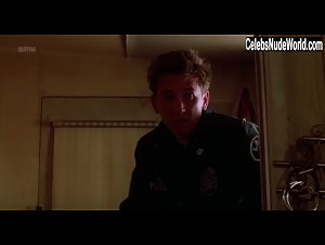 Ara Thorpe Bounc boobs , nude scene in Colors (1988) 17