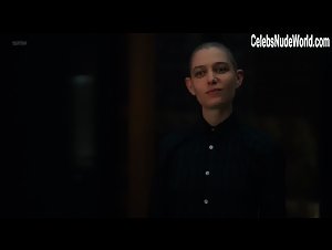Asia Kate Dillon in Billions (series) (2016) 3
