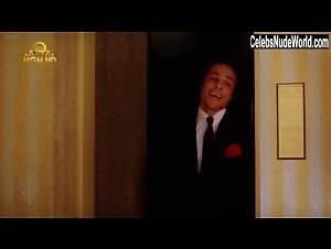 Azizi Johari in Body and Soul (1981) 8