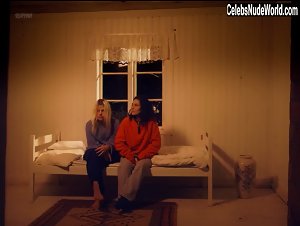 Bianca Cruzeiro in Vinden blaser vart den vill (2017) 1