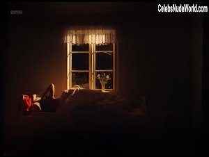 Bianca Cruzeiro in Vinden blaser vart den vill (2017) 13