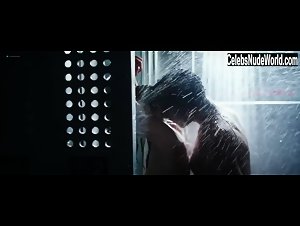 Callie Hernandez in Alien: Covenant (2017) 6